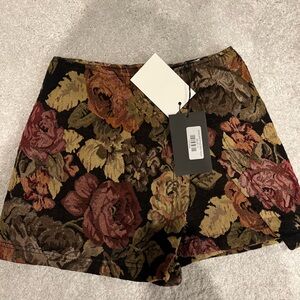En Saison Fall Floral Skirt size Small